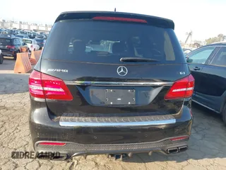 2018 Mercedes-Benz GLS 63 AMG z VIN 4JGDF7FE8JB036709, wystawiony jako IAAI lot #39815987 z przebiegiem 73 404 mil mil oraz . Historia ofert i sprzedaży dostępna na DreamBid. Obrazek 16.