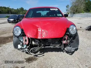 2017 Volkswagen Beetle 1.8T Fleet with VIN 3VWF17AT4HM619828, listed as a Copart auction lot 69787794 with 85,882 mi miles and Salvage Title. Bid and sale history available at carsss.com. Image 5.