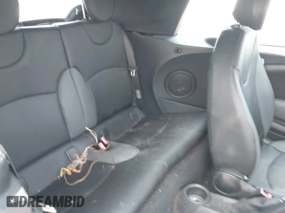 2009 MINI Convertible с VIN WMWMR33569TJ93991, выставлен на аукционе IAAI как лот 42382783 с пробегом Не указан миль и . История ставок и продаж доступна на DreamBid. Изображение 8.