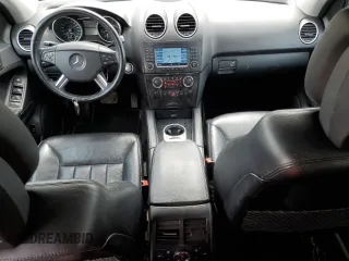 2008 Mercedes-Benz M 550 с VIN 4JGBB72E58A403686, выставлен на аукционе Copart как лот 57446475 с пробегом 243 082 миль миль и Списание • Salvage title. История ставок и продаж доступна на DreamBid. Изображение 8.