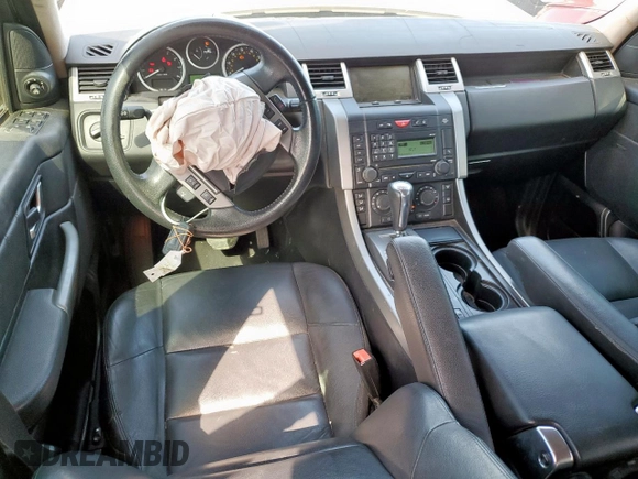 2008 Land Rover Range Rover Sport HSE z VIN SALSF25468A170019, wystawiony jako Copart lot #59407925 z przebiegiem 171 041 mil mil oraz Szkoda całkowita • Salvage title. Historia ofert i sprzedaży dostępna na DreamBid. Obrazek 8.