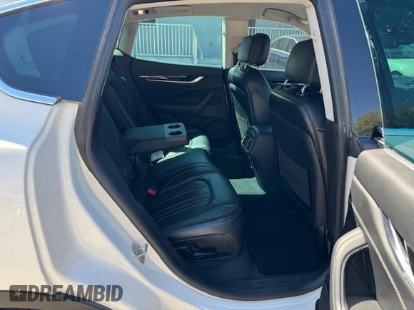 2018 Maserati Levante с VIN ZN661XUA2JX289425, выставлен на аукционе Copart как лот 47286635 с пробегом 69 532 миль миль и На запчасти • Non repairable. История ставок и продаж доступна на DreamBid. Изображение 10.