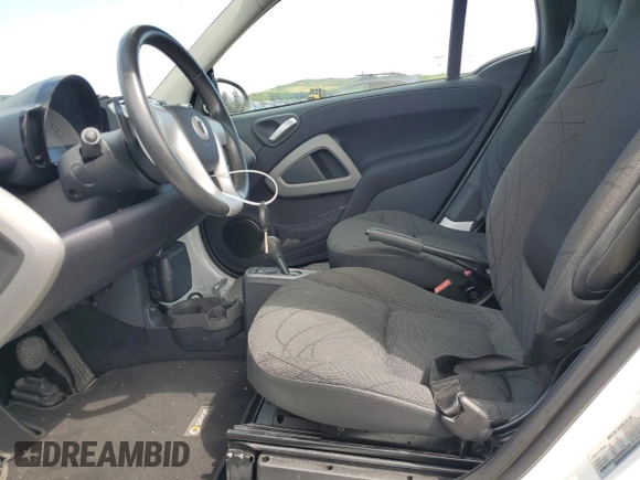 2014 Smart fortwo with VIN WMEEK9AA3EK806228, listed as a Copart auction lot 63858905 with 13,317 mi miles and Clean title. Bid and sale history available at DreamBid. Image 7.