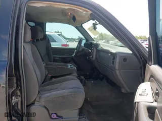 2006 Chevrolet Silverado 1500 LS with VIN 2GCEK13V561331599, listed as a IAAI auction lot 41990540 with 364,675 mi miles. Bid and sale history available at carsss.com. Image 5.