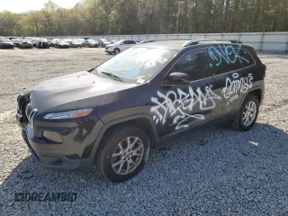 2016 Jeep Cherokee Latitude with VIN 1C4PJMCB8GW118725, listed as a Copart auction lot 50900255 with 95,109 mi miles and Salvage Title. Bid and sale history available at carsss.com. Image 1.