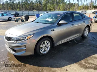 2016 Kia Optima LX z VIN 5XXGT4L37GG114220, wystawiony jako Copart lot #89071565 z przebiegiem 76 756 mil mil oraz Szkoda całkowita • Salvage title. Historia ofert i sprzedaży dostępna na DreamBid. Obrazek 1.