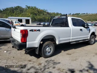2022 Ford F-250 XL with VIN 1FT7X2B61NEE67333, listed as a Copart auction lot 74192824 with 36,521 mi miles and Salvage Title. Bid and sale history available at DreamBid. Image 3.
