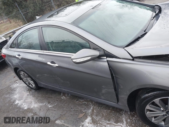 2014 Hyundai Sonata SE with VIN 5NPEC4AC5EH894598, listed as a IAAI auction lot 41242457 with 153,635 mi miles and . Bid and sale history available at DreamBid. Image 12.