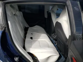 2018 Tesla Model 3 Long Range Battery z VIN 5YJ3E1EB1JF085139, wystawiony jako Copart lot #46888915 z przebiegiem 158 435 mil mil oraz Szkoda całkowita • Salvage title. Historia ofert i sprzedaży dostępna na DreamBid. Obrazek 10.