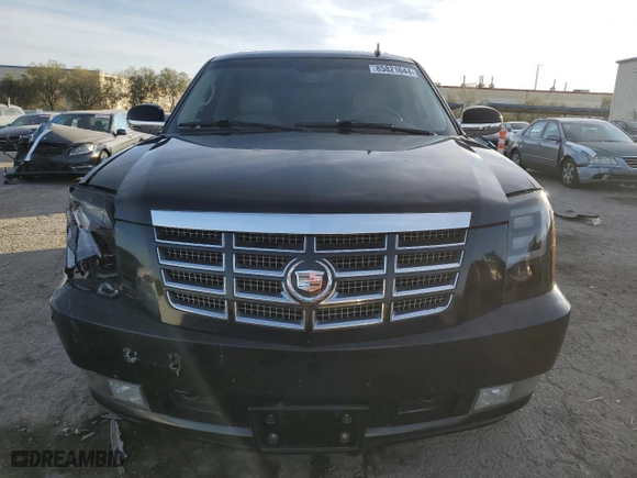 2009 Cadillac Escalade Hybrid with VIN 1GYFK43589R128220, listed as a Copart auction lot 85821644 with NaN miles and Salvage Title. Bid and sale history available at carsss.com. Image 5.