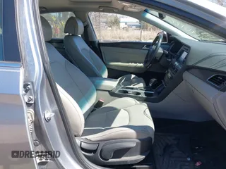 2016 Hyundai Sonata Sport with VIN 5NPE34AF7GH329539, listed as a IAAI auction lot 41961221 with 68,018 mi miles and . Bid and sale history available at carsss.com. Image 5.
