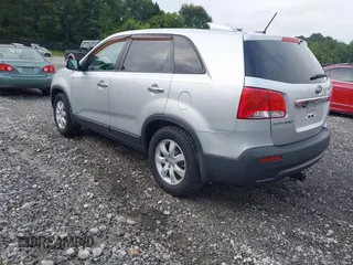 2013 Kia Sorento LX with VIN 5XYKTDA20DG347612, listed as a IAAI auction lot 42809304 with 115,452 mi miles and . Bid and sale history available at DreamBid. Image 3.