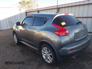 2014 Nissan Juke S with VIN JN8AF5MV1ET480257, listed as a IAAI auction lot 40858753 with 135,753 mi miles. Bid and sale history available at carsss.com. Image 3.
