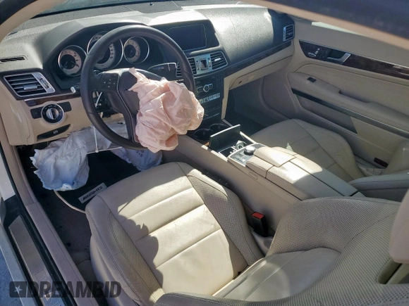 2014 Mercedes-Benz E 350 z VIN WDDKJ5KB8EF251361, wystawiony jako Copart lot #50273295 z przebiegiem 99 578 mil mil oraz Czysty tytuł • Clean title. Historia ofert i sprzedaży dostępna na DreamBid. Obrazek 9.
