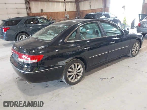 2006 Hyundai Azera SE with VIN KMHFC46F96A039365, listed as a IAAI auction lot 42812434 with 137,901 mi miles and . Bid and sale history available at DreamBid. Image 4.