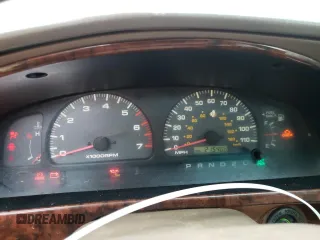 1999 Toyota 4Runner Limited z VIN JT3GN87R1X0100545, wystawiony jako Copart lot #57900635 z przebiegiem 215 408 mil mil oraz Szkoda całkowita • Salvage title. Historia ofert i sprzedaży dostępna na DreamBid. Obrazek 9.