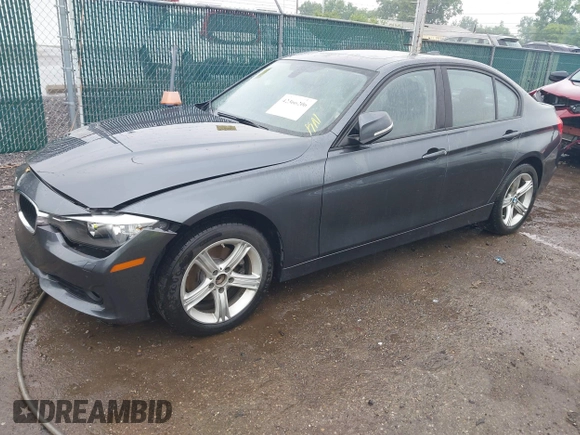 2015 BMW 3 Series 328i xDrive z VIN WBA3B3C56FF548474, wystawiony jako IAAI lot #42366206 z przebiegiem 73 042 mil mil oraz . Historia ofert i sprzedaży dostępna na DreamBid. Obrazek 18.