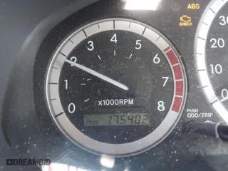2004 Toyota Sienna XLE with VIN 5TDBA22C84S022369, listed as a IAAI auction lot 41463689 with 175,402 mi miles. Bid and sale history available at carsss.com. Image 7.