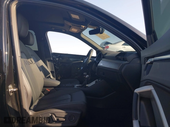 2022 Audi Q3 S line Premium with VIN WA1DECF32N1022633, listed as a IAAI auction lot 42141243 with 41,599 mi miles and . Bid and sale history available at DreamBid. Image 5.