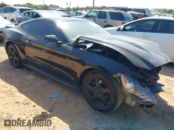 2017 Ford Mustang V6 z VIN 1FA6P8AM5H5256208, wystawiony jako IAAI lot #42069664 z przebiegiem 82 427 mil mil oraz . Historia ofert i sprzedaży dostępna na DreamBid. Obrazek 1.