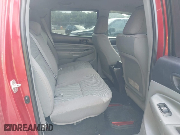 2014 Toyota Tacoma with VIN 3TMMU4FN8EM068048, listed as a IAAI auction lot 42633506 with 126,339 mi miles and . Bid and sale history available at DreamBid. Image 8.