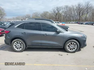 2021 Ford Escape SE with VIN 1FMCU0G61MUB09377, listed as a IAAI auction lot 41897284 with 33,124 mi miles and . Bid and sale history available at DreamBid. Image 13.