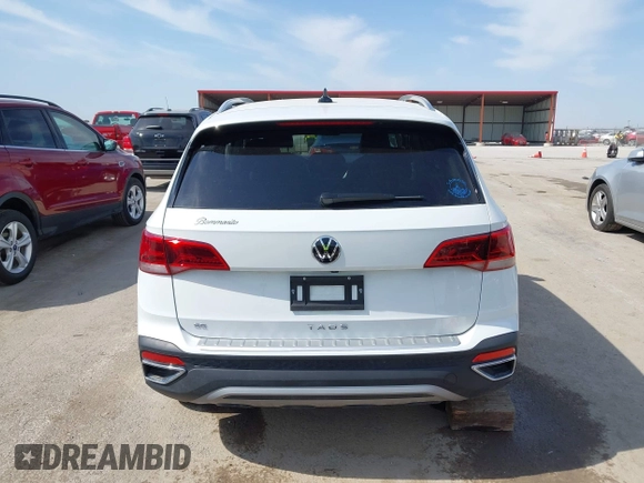 2024 Volkswagen Taos SE z VIN 3VVSX7B25RM071752, wystawiony jako IAAI lot #41775176 z przebiegiem 11 262 mil mil oraz . Historia ofert i sprzedaży dostępna na DreamBid. Obrazek 17.