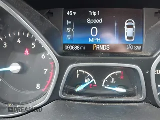 2019 Ford Escape SE with VIN 1FMCU9GD7KUB29309, listed as a IAAI auction lot 41876535 with 90,688 mi miles. Bid and sale history available at carsss.com. Image 15.
