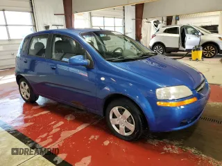 2006 Chevrolet Aveo LS z VIN KL1TD66666B555667, wystawiony jako Copart lot #56268585 z przebiegiem 42 939 mil mil oraz Tytuł czysty. Historia ofert i sprzedaży dostępna na DreamBid. Obrazek 4.