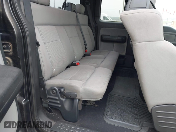 2004 Ford F-150 XLT with VIN 1FTPX14564FA02781, listed as a IAAI auction lot 42601124 with 162,038 mi miles and . Bid and sale history available at DreamBid. Image 8.