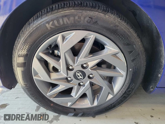 2024 Hyundai Elantra SEL with VIN KMHLM4DG9RU648650, listed as a IAAI auction lot 42853007 with 29,591 mi miles and . Bid and sale history available at DreamBid. Image 15.