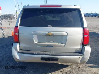 2017 Chevrolet Tahoe LT z VIN 1GNSKBKC1HR233583, wystawiony jako IAAI lot #41985848 z przebiegiem 171 665 mil mil oraz . Historia ofert i sprzedaży dostępna na DreamBid. Obrazek 20.