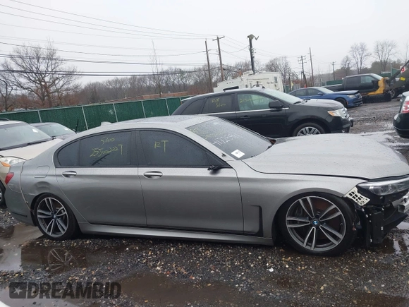 2021 BMW 7 Series 750i xDrive with VIN WBA7U2C09MCF54281, listed as a IAAI auction lot 41725986 with Not provided miles and . Bid and sale history available at DreamBid. Image 12.