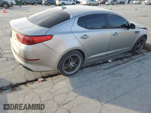 2015 Kia Optima LX with VIN KNAGM4A76F5537826, listed as a Copart auction lot 47080545 with 150,823 mi miles and Clean Title. Bid and sale history available at carsss.com. Image 3.