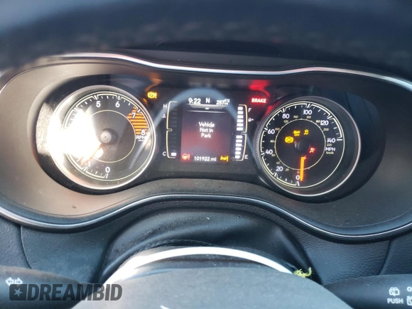 2020 Jeep Cherokee Altitude with VIN 1C4PJMLX5LD637295, listed as a Copart auction lot 47596535 with 101,922 mi miles and Salvage Title. Bid and sale history available at carsss.com. Image 9.
