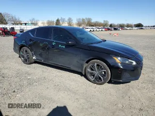 2023 Nissan Altima 2.5 SR with VIN 1N4BL4CW3PN308600, listed as a Copart auction lot 48153375 with 18,584 mi miles and Salvage Title. Bid and sale history available at carsss.com. Image 4.