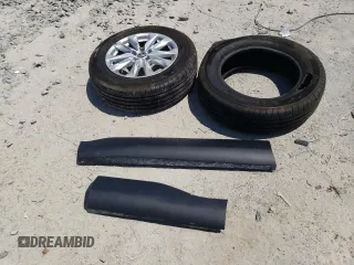 2024 Toyota Corolla Cross LE с VIN 7MUCAAAG2RV106946, выставлен на аукционе Copart как лот 56735195 с пробегом Не указан миль и На запчасти • Non repairable. История ставок и продаж доступна на DreamBid. Изображение 13.
