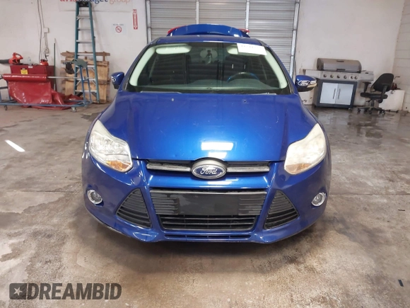 2014 Ford Focus SE with VIN 1FADP3F21EL194900, listed as a IAAI auction lot 41341333 with 103,245 mi miles. Bid and sale history available at carsss.com. Image 12.