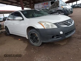 2012 Nissan Altima S z VIN 1N4AL2AP8CN410092, wystawiony jako IAAI lot #41738754 z przebiegiem 170 061 mil mil oraz . Historia ofert i sprzedaży dostępna na DreamBid. Obrazek 1.