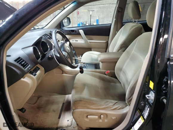 2010 Toyota Highlander with VIN 5TDBK3EHXAS031385, listed as a Copart auction lot 48102375 with 223,144 mi miles and Salvage Title. Bid and sale history available at carsss.com. Image 7.