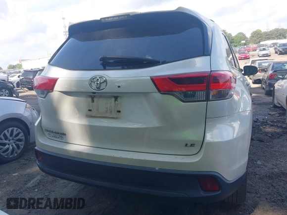 2017 Toyota Highlander LE z VIN 5TDZZRFH1HS227592, wystawiony jako IAAI lot #42162545 z przebiegiem 113 102 mil mil oraz . Historia ofert i sprzedaży dostępna na DreamBid. Obrazek 16.