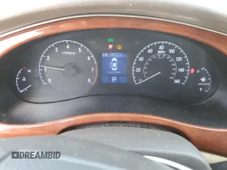2013 Hyundai Genesis 3.8L with VIN KMHGC4DD2DU228151, listed as a Copart auction lot 61568285 with 159,224 mi miles and Clean title. Bid and sale history available at DreamBid. Image 9.