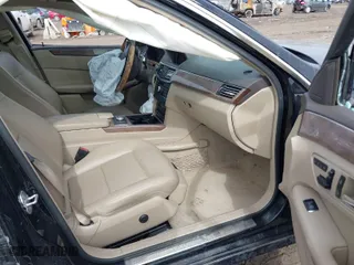 2010 Mercedes-Benz E-Class E 350 Luxury with VIN WDDHF8HB6AA240760, listed as a IAAI auction lot 41718437 with 1 mi miles. Bid and sale history available at carsss.com. Image 5.