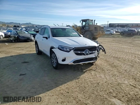 2024 Mercedes-Benz GLC with VIN W1NKM4HB6RF208185, listed as a Copart auction lot 45773925 with 2,936 mi miles and Salvage Title. Bid and sale history available at carsss.com. Image 11.