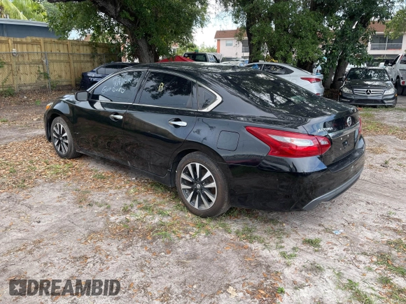 2018 Nissan Altima S with VIN 1N4AL3APXJC195152, listed as a IAAI auction lot 42196836 with 159,552 mi miles and . Bid and sale history available at DreamBid. Image 3.