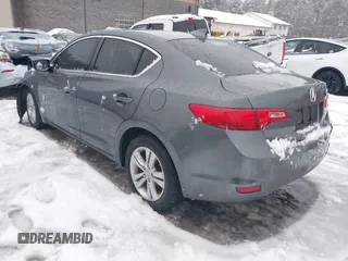 2013 Acura ILX with VIN 19VDE1F37DE021105, listed as a IAAI auction lot 41556381 with 125,543 mi miles. Bid and sale history available at carsss.com. Image 3.