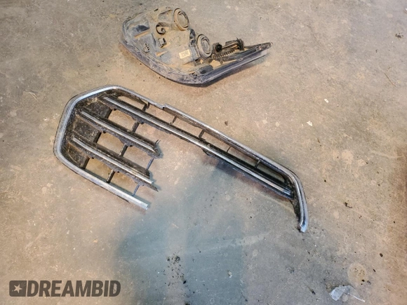 2020 Ford Transit Cargo with VIN 1FTBW3X84LKB32174, listed as a Copart auction lot 84046994 with Not Provided miles and Salvage Title. Bid and sale history available at DreamBid. Image 13.