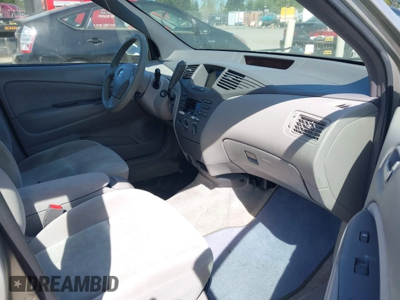 2003 Toyota Prius with VIN JT2BK18U630086718, listed as a IAAI auction lot 42036644 with 251,852 mi miles. Bid and sale history available at carsss.com. Image 5.