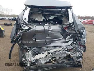 2017 Nissan Rogue SV with VIN KNMAT2MV2HP599368, listed as a IAAI auction lot 42006387 with 88,217 mi miles. Bid and sale history available at carsss.com. Image 16.