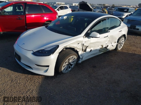2021 Tesla Model 3 Long Range z VIN 5YJ3E1EB0MF936609, wystawiony jako IAAI lot #41599411 z przebiegiem 55 993 mil mil oraz . Historia ofert i sprzedaży dostępna na DreamBid. Obrazek 2.